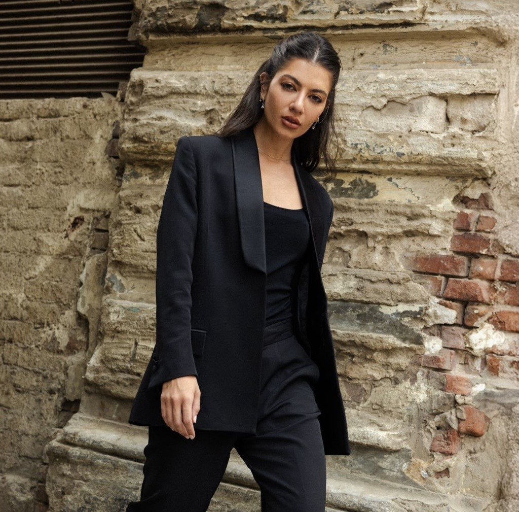 Tailored fit blazer with Satin Lapel Secondary image