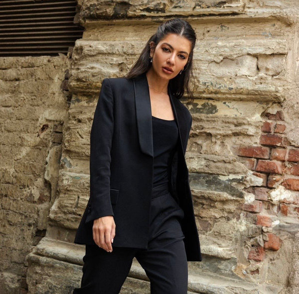 Tailored fit blazer with Satin Lapel