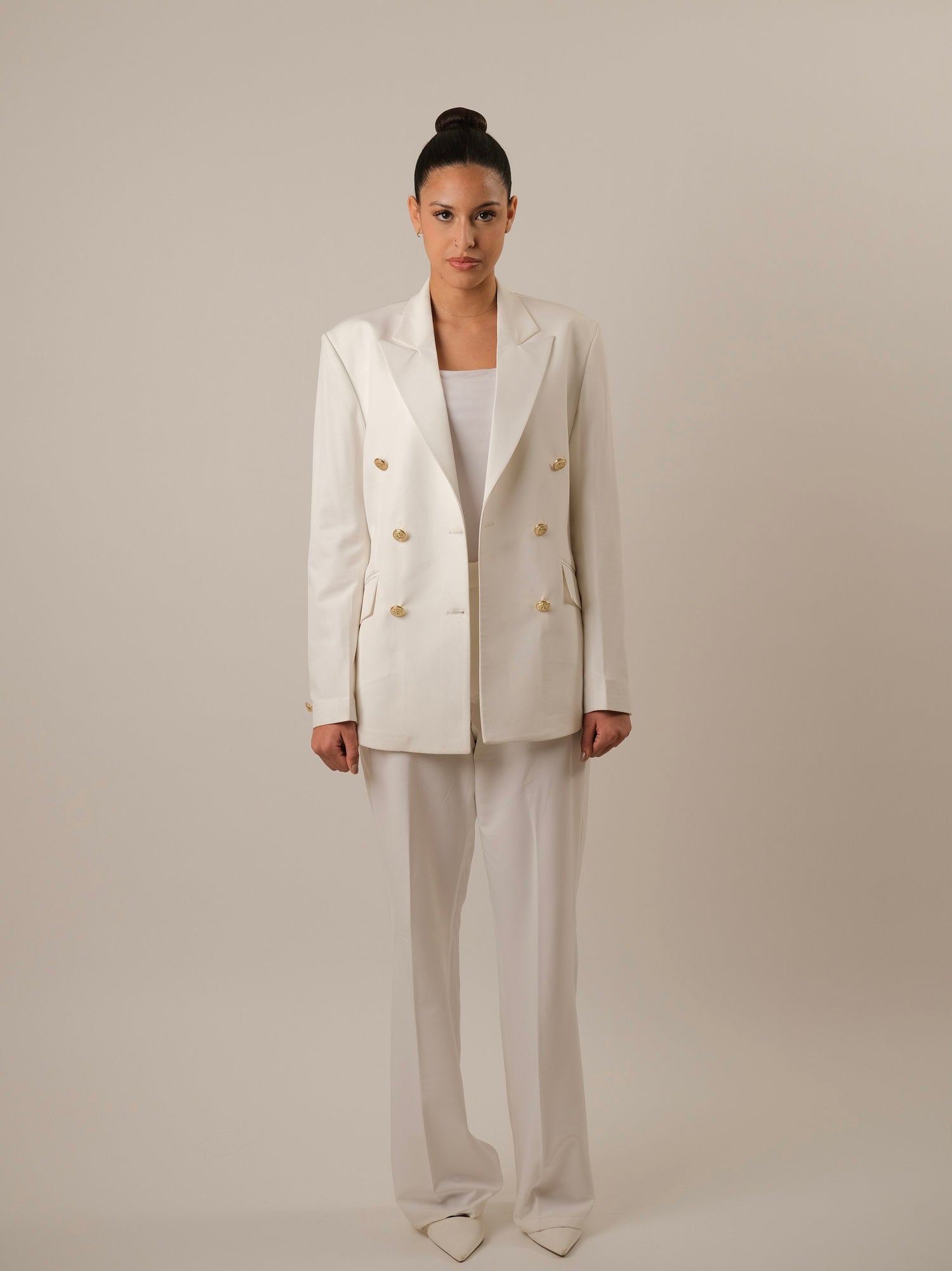 The pearl grace suit -White Main image