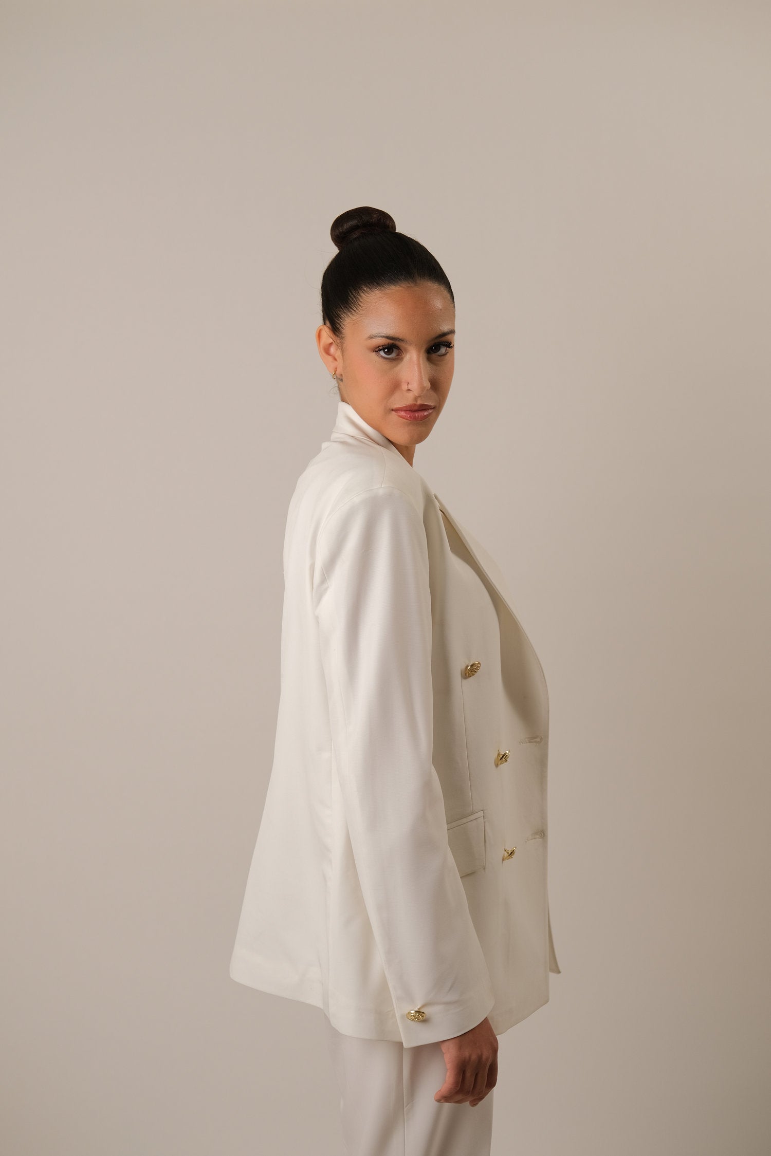The pearl grace Blazer -White Secondary image