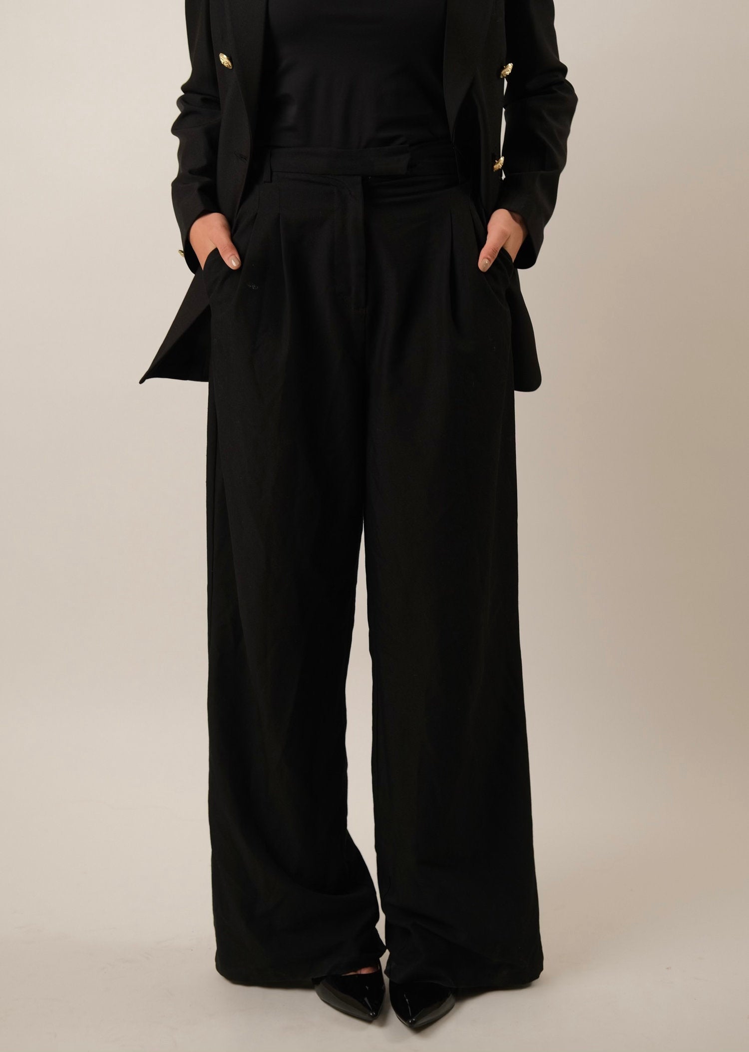 Wide Straight cut pants Main image