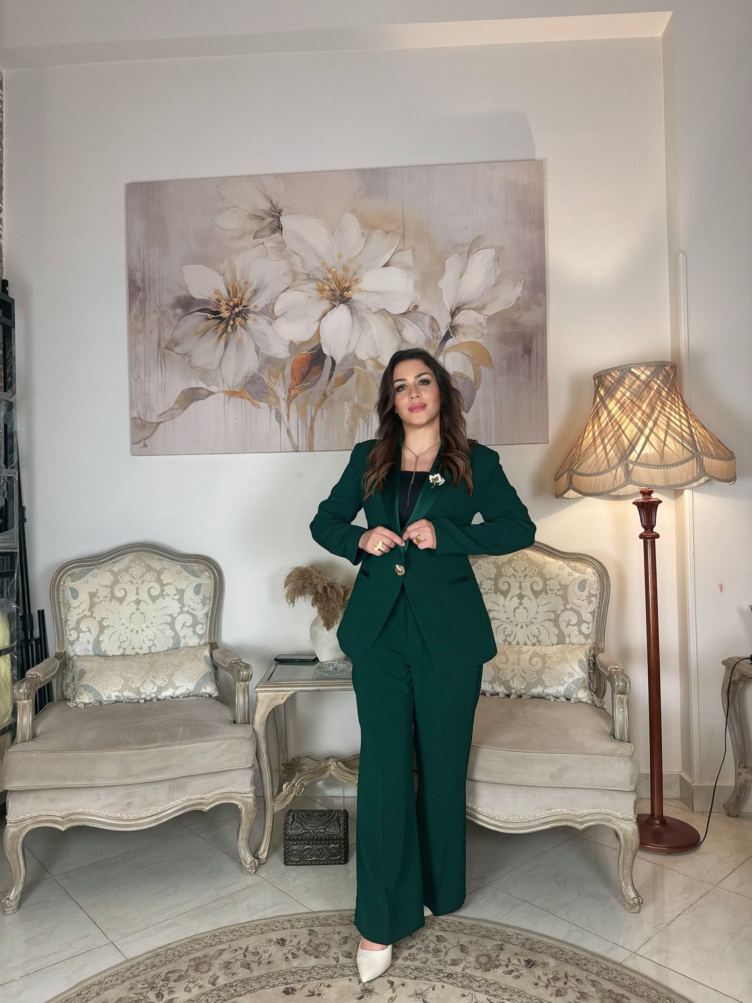 Emerald Majesty Tuxedo Suit Secondary image
