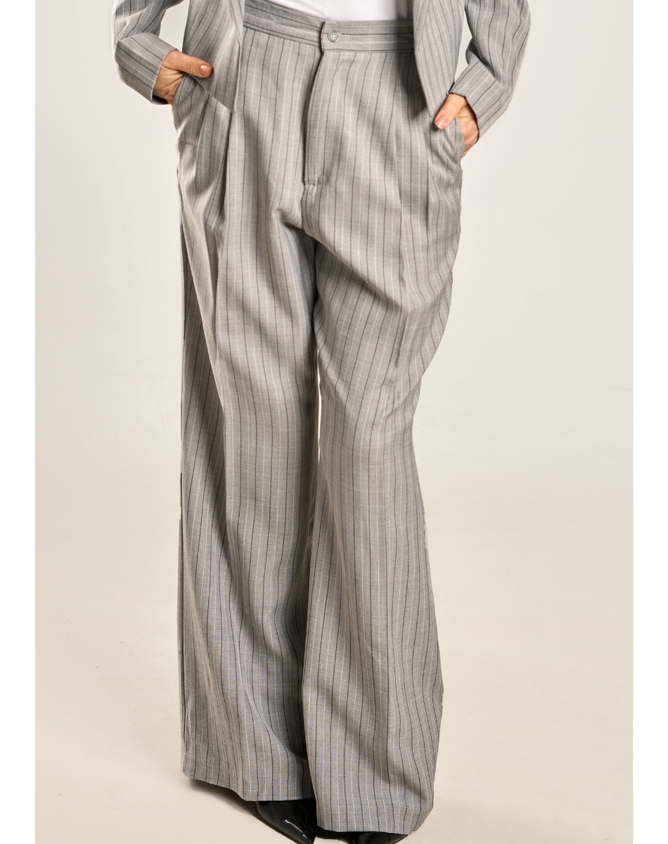 Wide-Leg grey stripped pants