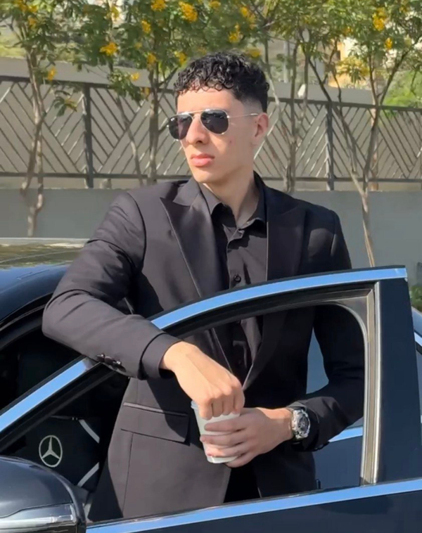 Young gentlemen Tuxedo black Suit