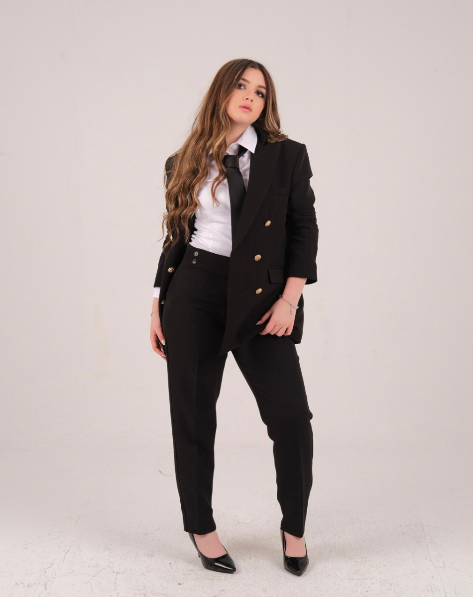 Cropped Black Trousers